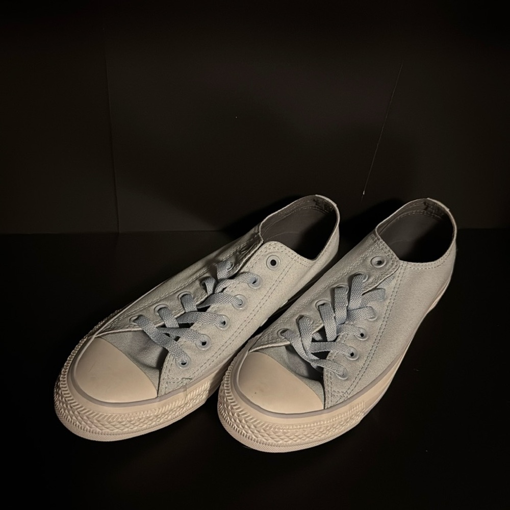 Converse women’s